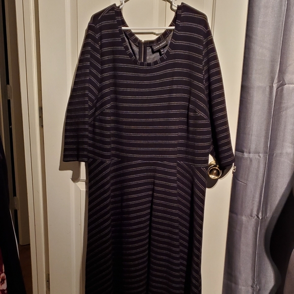Lane Bryant Dresses & Skirts - 💚 Lane Bryant striped dress